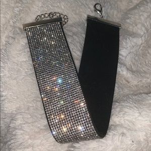 Blingy choker necklace